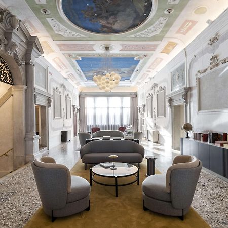 Radisson Collection Hotel, Palazzo Nani 베니스 외부 사진 The Library