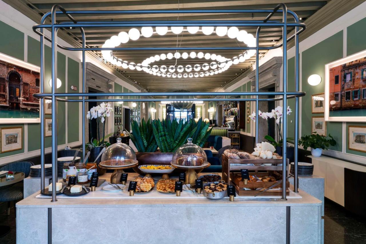 Radisson Collection Hotel, Palazzo Nani 베니스 외부 사진 The interior of the restaurant