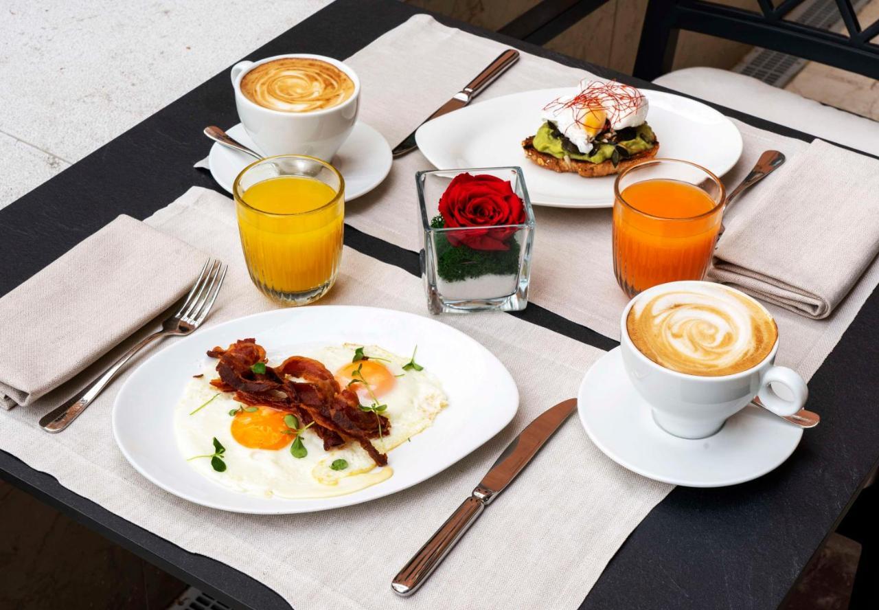 Radisson Collection Hotel, Palazzo Nani 베니스 외부 사진 A breakfast at the hotel