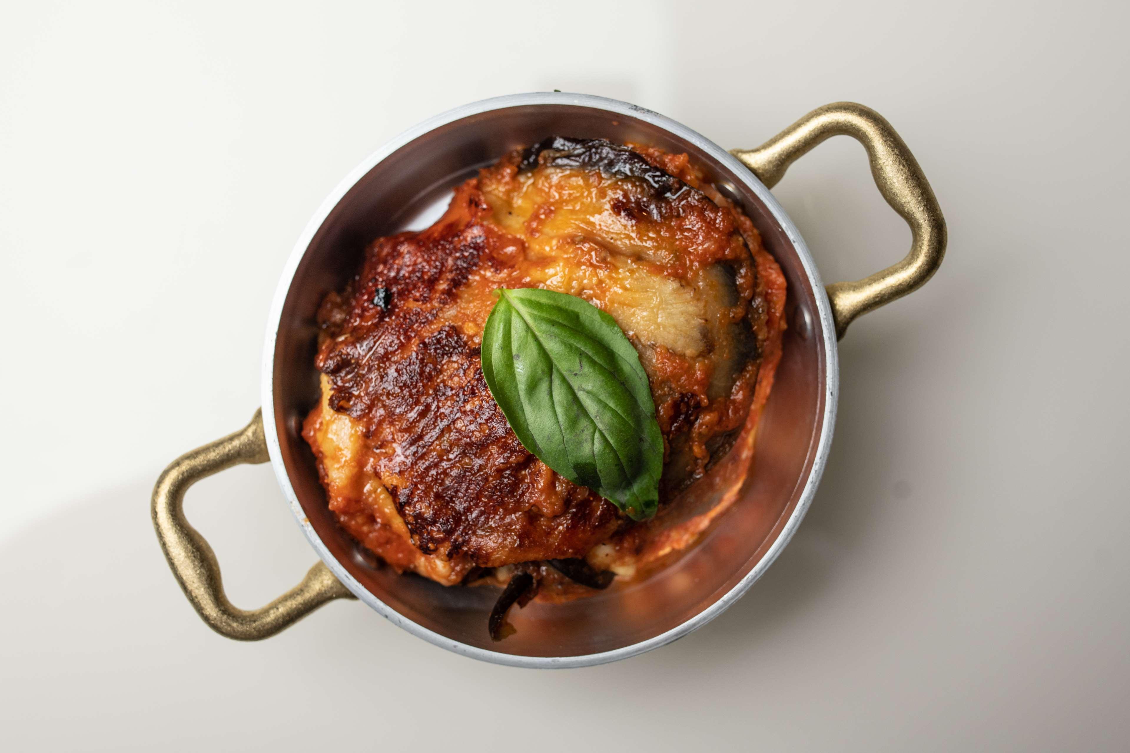 Radisson Collection Hotel, Palazzo Nani 베니스 외부 사진 Aubergine parmigiana